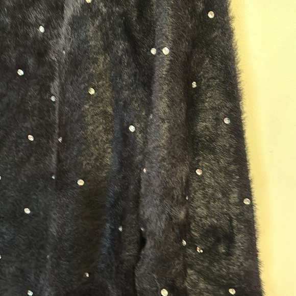 Express Cropped Rhinestone Sweater - Picture 5 of 11